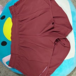 Lululemon Hotty Hot Low Rise Short 2.5"
